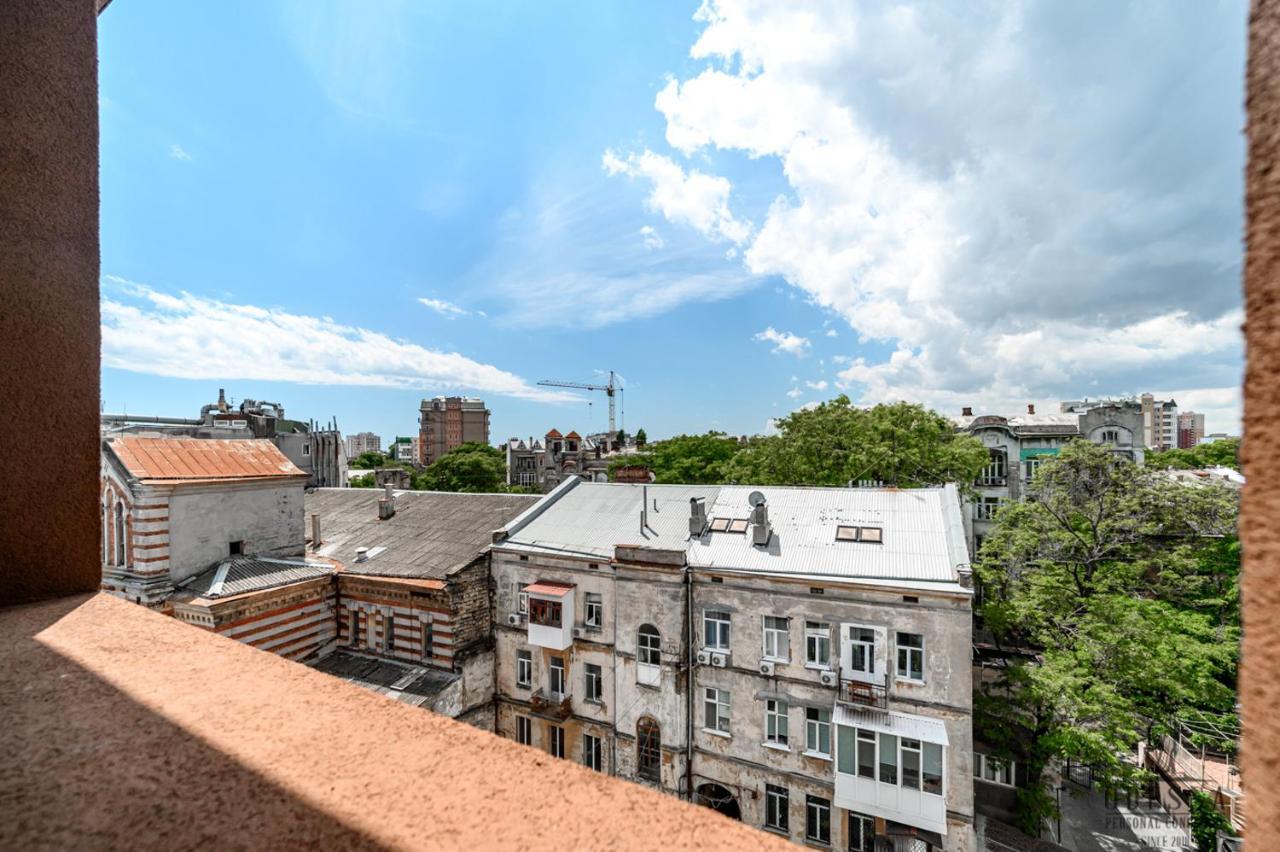 City Center New House Odessa Buitenkant foto