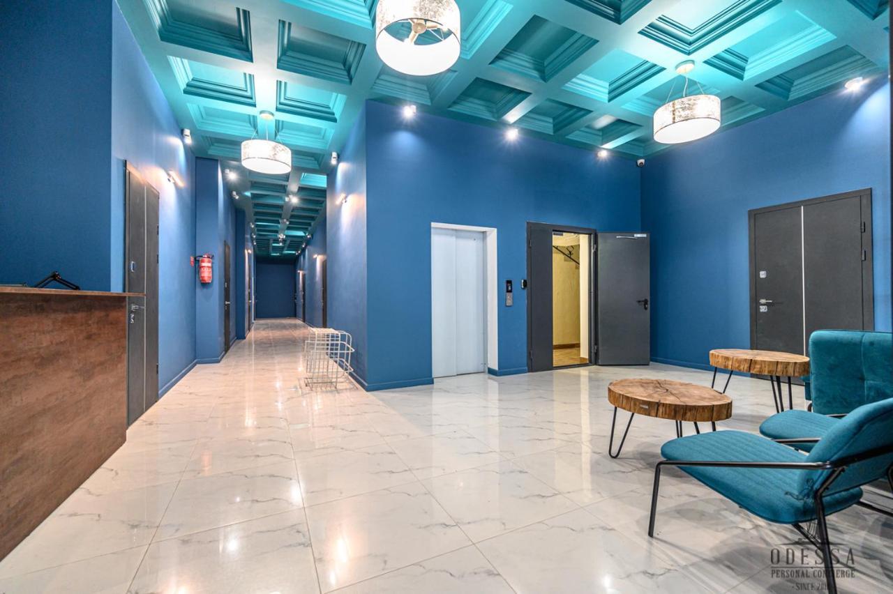 City Center New House Odessa Buitenkant foto