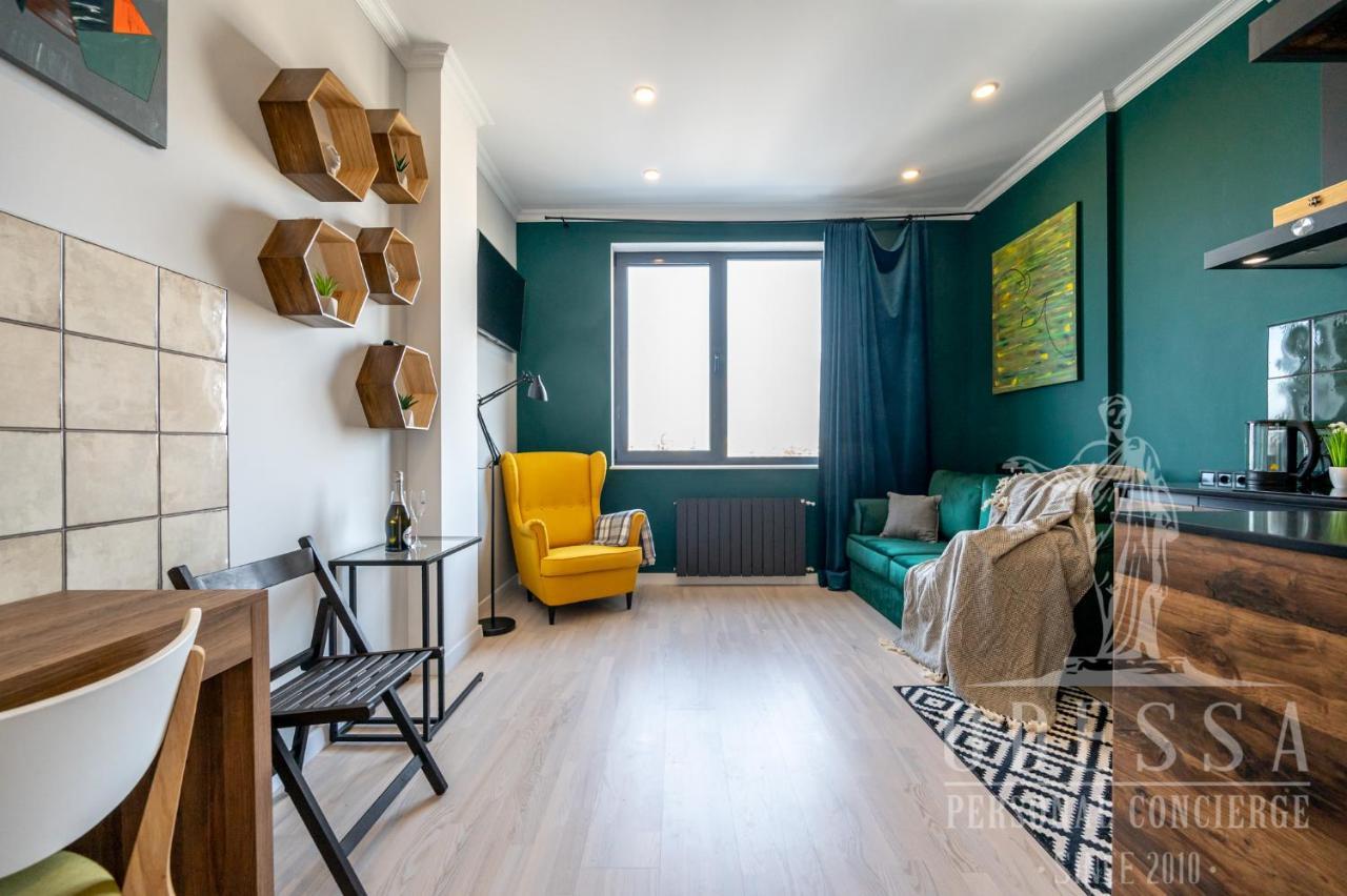 City Center New House Odessa Buitenkant foto