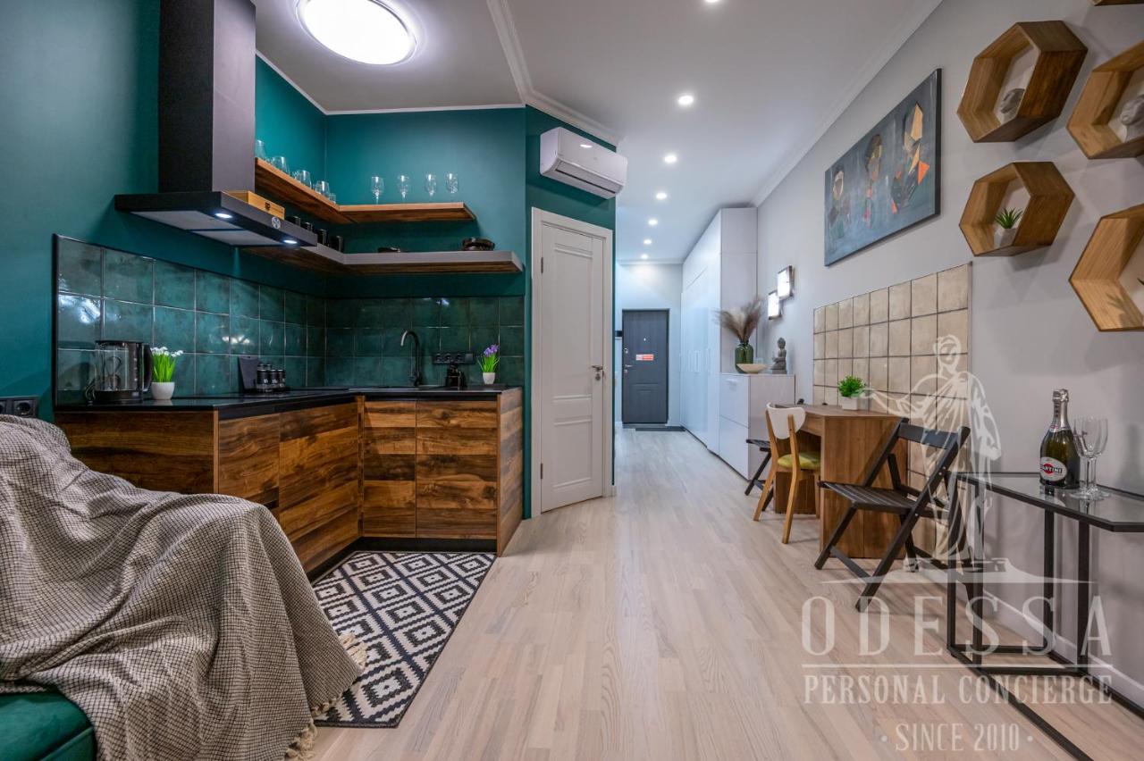 City Center New House Odessa Buitenkant foto
